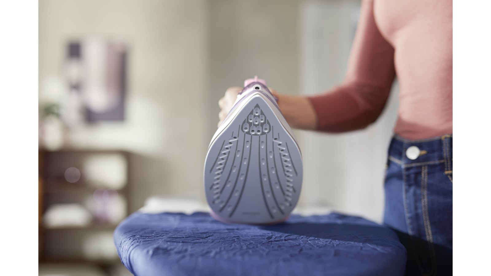 Philips 3000 Series Steam Iron Pink Joyce Mayne