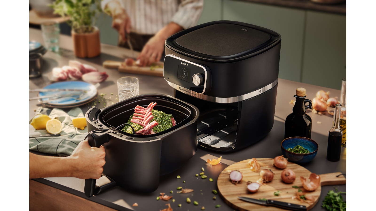 https://jmau.imgix.net/media/catalog/product/h/d/hd9880-90-philips-7000-series-xxxl-connected-air-fryer-10.jpg