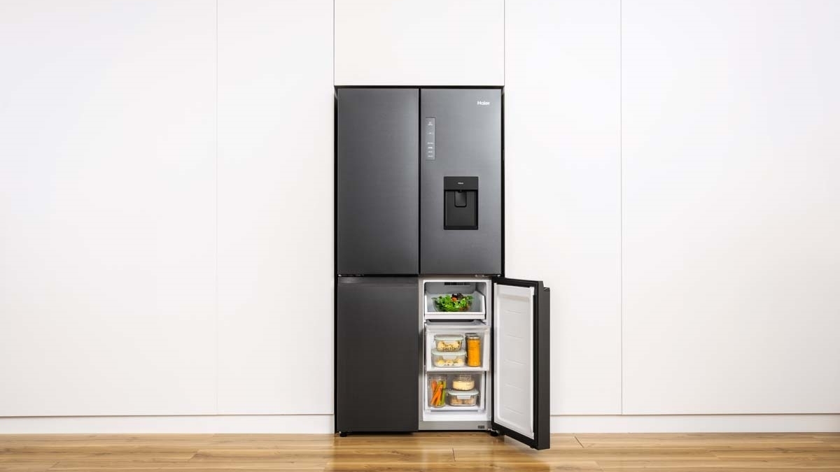 Haier 623L Quad Door Fridge with Ice & Water Dispenser Black Joyce