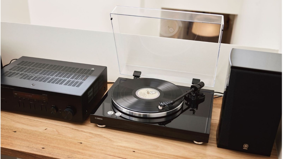 Yamaha Vinyl Beltdrive Turntable Joyce Mayne