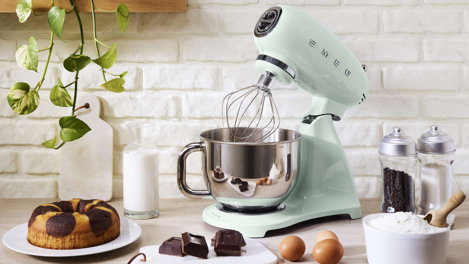 Smeg 50's Retro Style Aesthetic Full Colour Stand Mixer Pastel Green