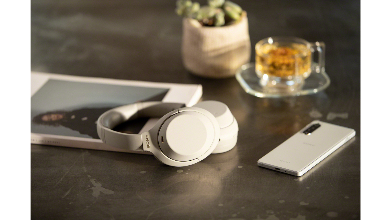 SONY WH-1000XM4 シルバー Sony WH-1000XM4 Noise Cancelling Wireless Headphones Silver