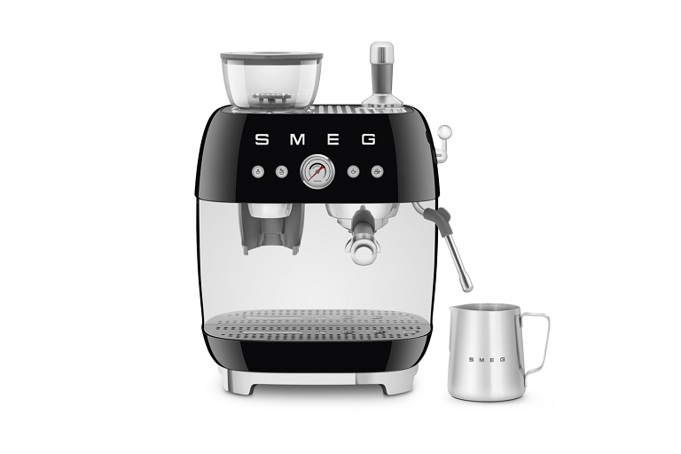 Smeg '50's Style' Coffee Machine with Built in Grinder - Black