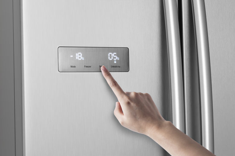 Hisense 578L Side By Side Fridge with Water Dispenser Stainless Steel