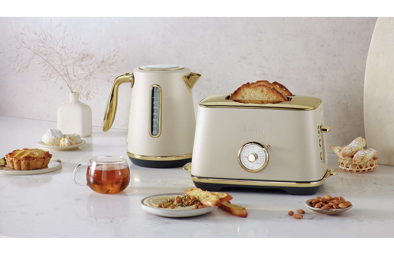 Breville the Toast Select Luxe Brass 2 Slice Toaster Portobello